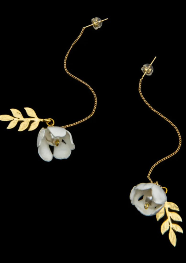 Säädettävät White Flower -korvakorut | Kulta